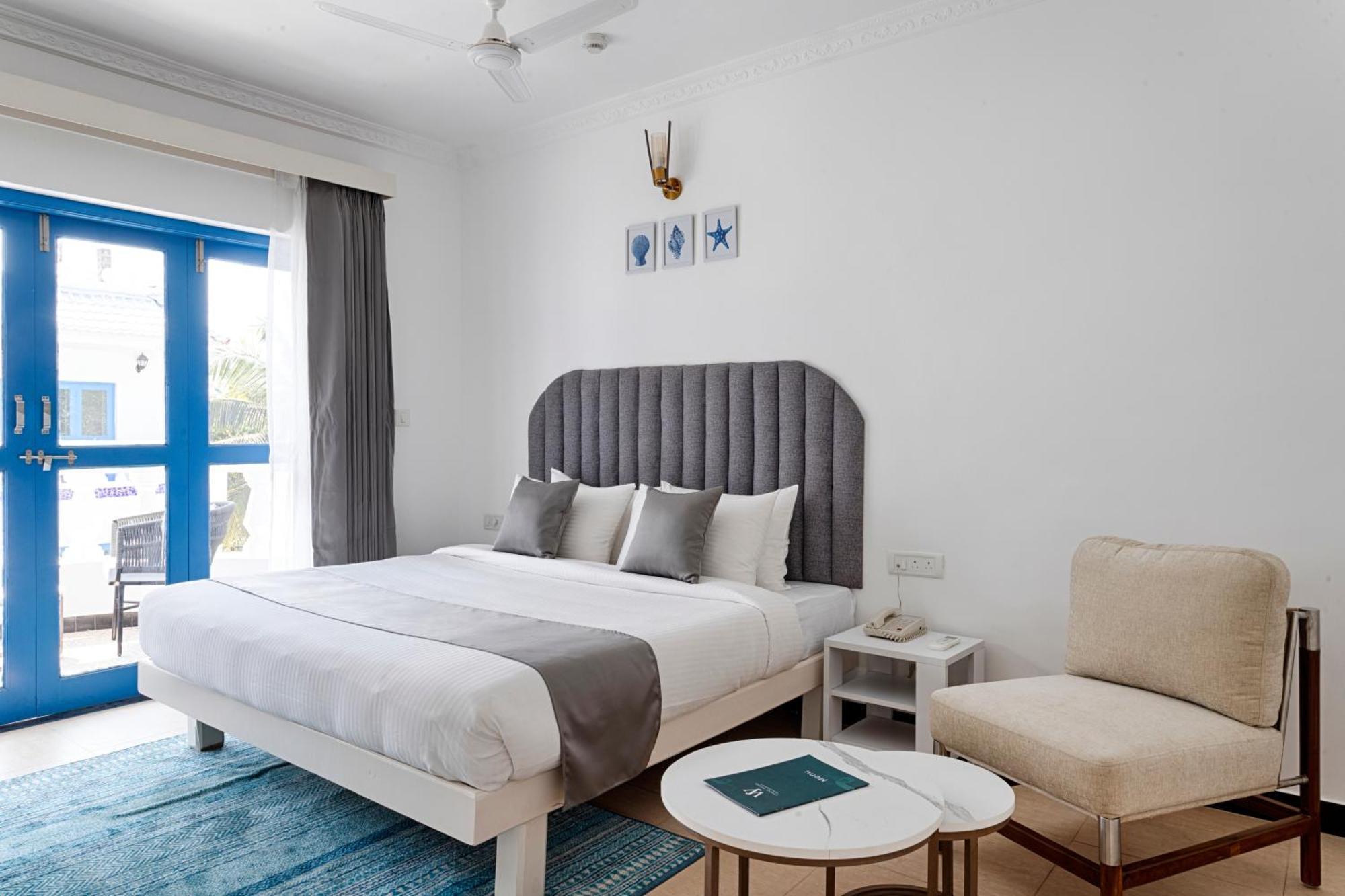 Azalea By Stone Wood Premier Hotel Varca Exterior foto